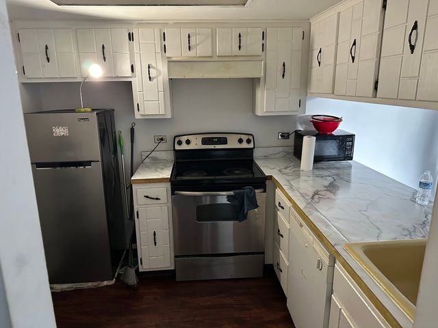 830 Elder Road B403, Homewood, IL 60430