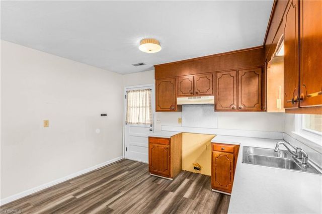 2380 W US HIGHWAY 64, Mocksville, NC 27028