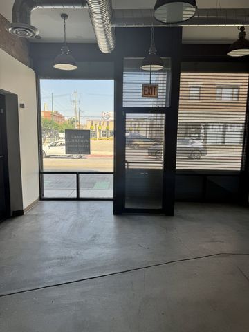 2359 W Grand Avenue, Chicago, IL 60612