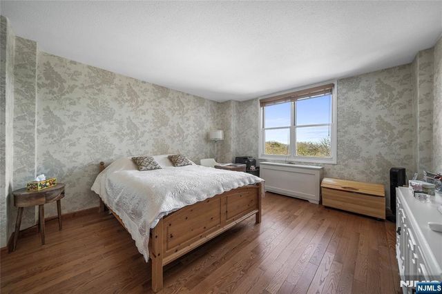 2200 N Central Road 6H, Fort Lee, NJ 07024