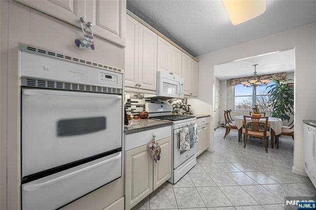 2200 N Central Road 6H, Fort Lee, NJ 07024