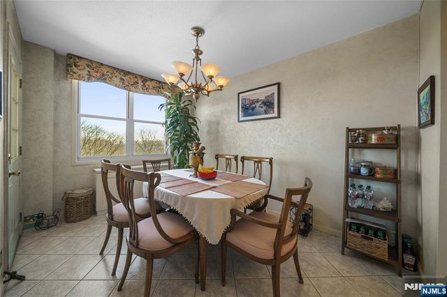 2200 N Central Road 6H, Fort Lee, NJ 07024