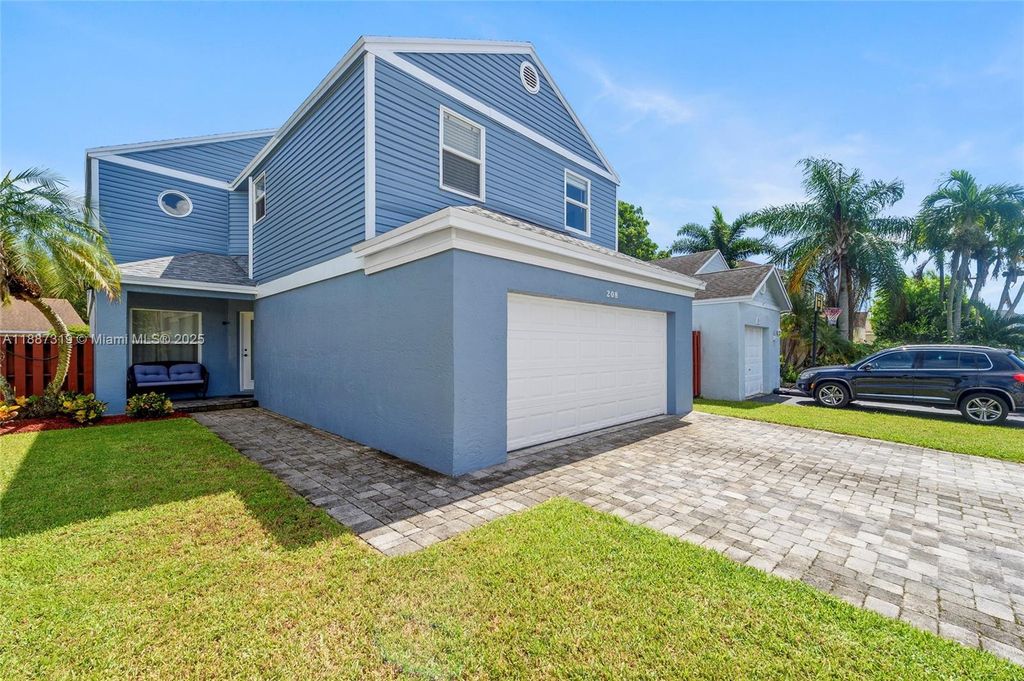 208 SW 159th Ln, Sunrise, FL 33326