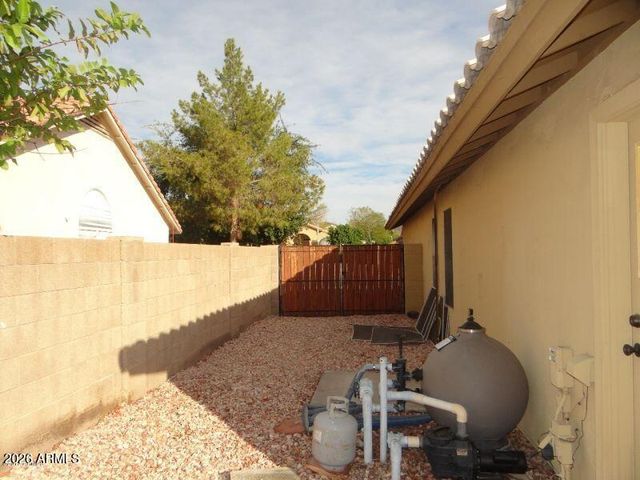 5343 W ORAIBI Drive, Glendale, AZ 85308