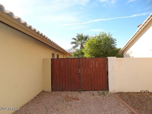 5343 W ORAIBI Drive, Glendale, AZ 85308