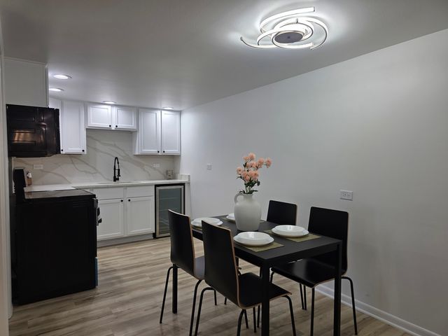 127 N Wolf Road 41A, Wheeling, IL 60090
