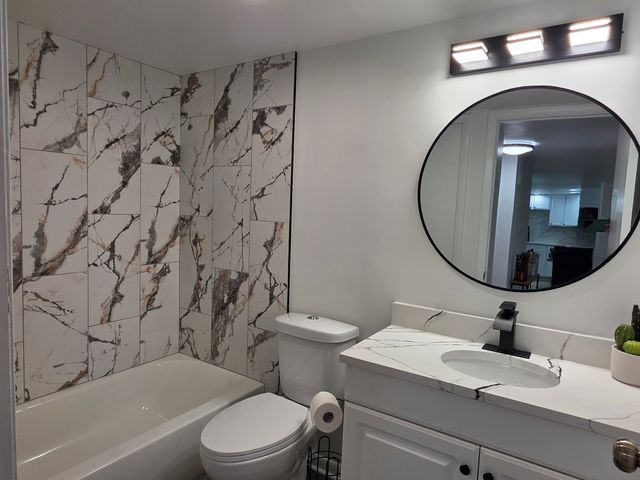127 N Wolf Road 41A, Wheeling, IL 60090