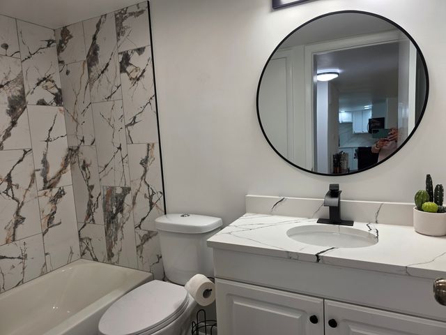 127 N Wolf Road 41A, Wheeling, IL 60090