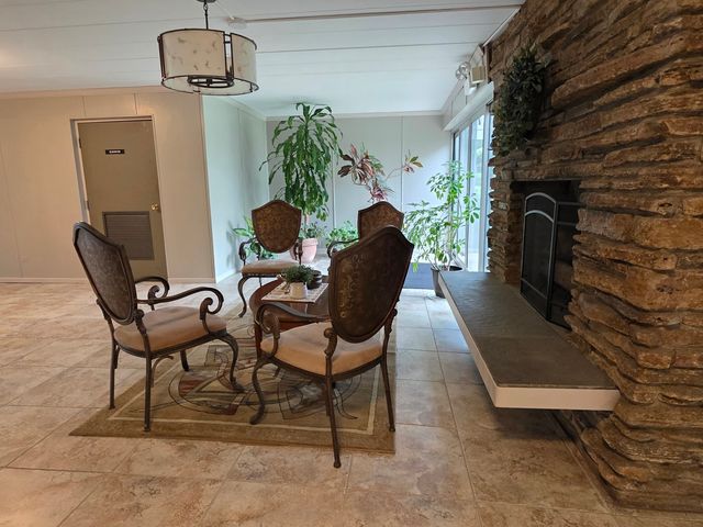 127 N Wolf Road 41A, Wheeling, IL 60090