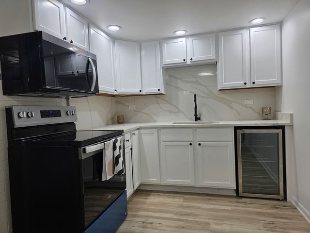 127 N Wolf Road 41A, Wheeling, IL 60090