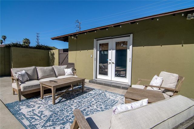 544 N California Street, Burbank, CA 91505