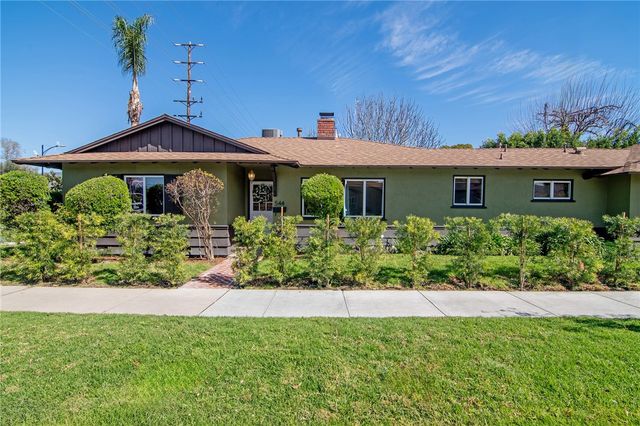 544 N California Street, Burbank, CA 91505