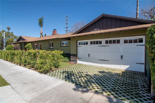 544 N California Street, Burbank, CA 91505