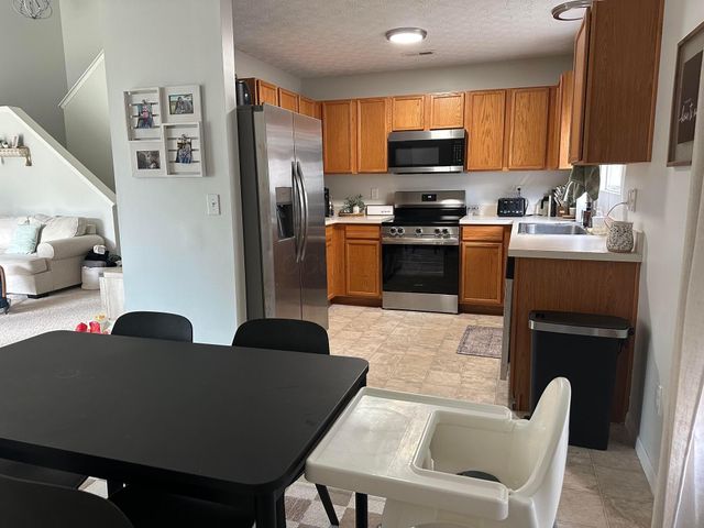 2541 Silver Fir Lane, Grove City, OH 43123