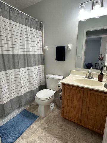 2541 Silver Fir Lane, Grove City, OH 43123