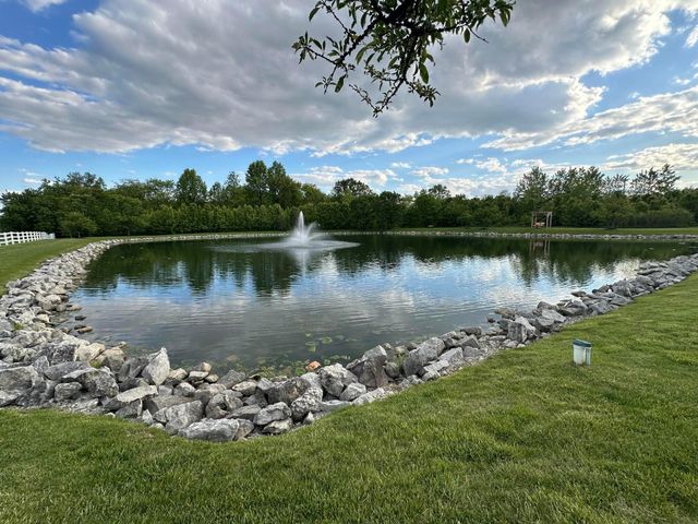 2541 Silver Fir Lane, Grove City, OH 43123