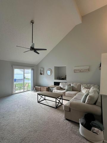 2541 Silver Fir Lane, Grove City, OH 43123