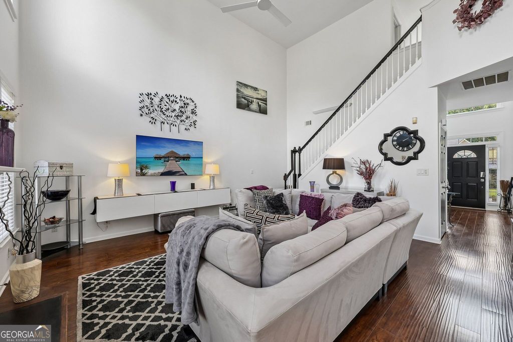 550 Camber Woods Drive, Roswell, GA 30076 — photo 5