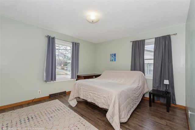 28 S Griffith Street, New Buffalo, MI 49117