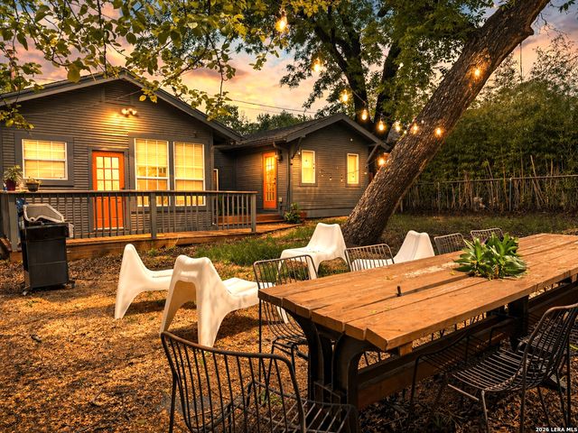 326 QUEEN ANNE CT, San Antonio, TX 78209