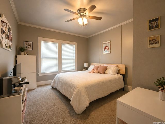 326 QUEEN ANNE CT, San Antonio, TX 78209