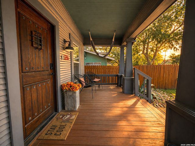326 QUEEN ANNE CT, San Antonio, TX 78209