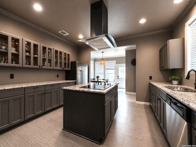 326 QUEEN ANNE CT, San Antonio, TX 78209