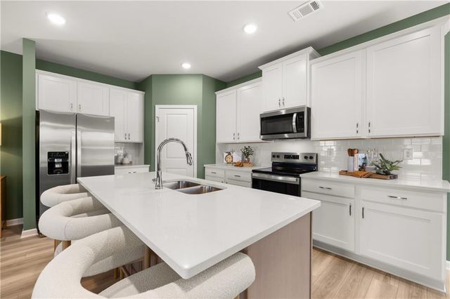 3285 Lake Carlton Road, Loganville, GA 30052