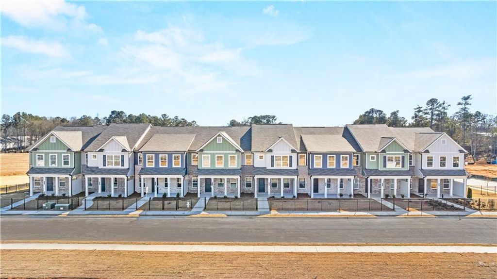 3285 Lake Carlton Road, Loganville, GA 30052