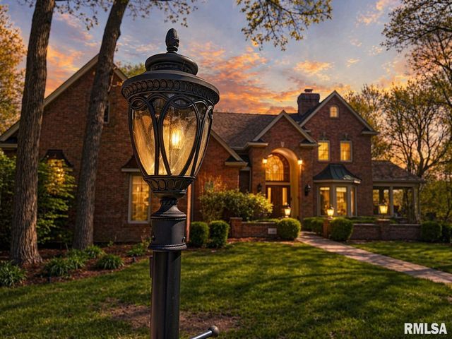 11350 N OAK TRAIL Drive, Peoria, IL 61615