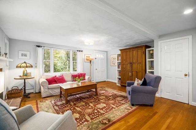 92 Pleasant Street, Wenham, MA 01984