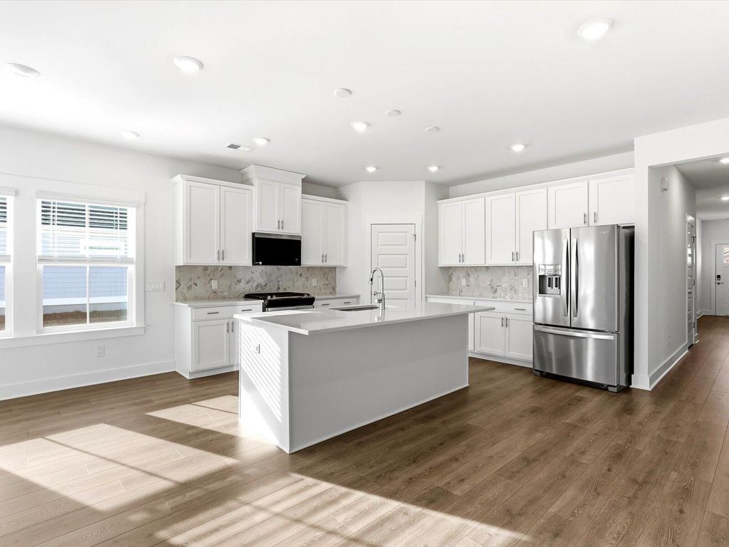 Image 11 of property listing at 359 Calm Water Way, Summerville, SC 29486