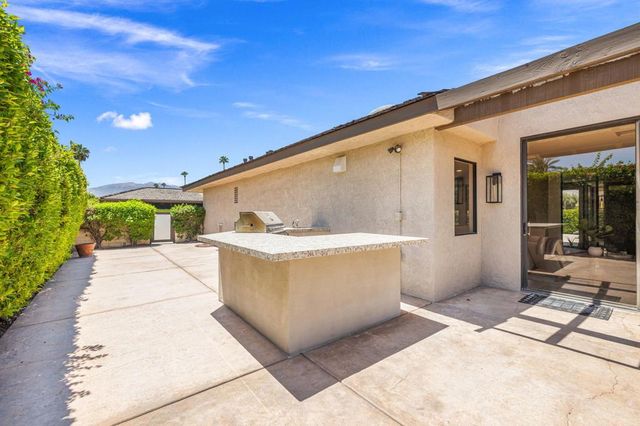 62 Dartmouth Drive, Rancho Mirage, CA 92270