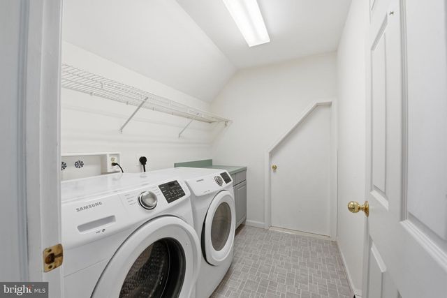 880 CRESSMAN RD, Harleysville, PA 19438