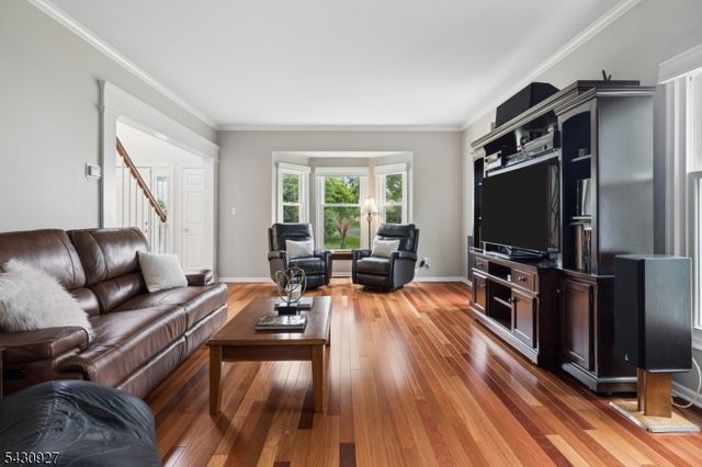 50 Scheurman Ter, Green Brook Twp., NJ 07059