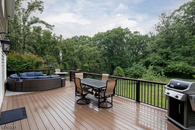50 Scheurman Ter, Green Brook Twp., NJ 07059
