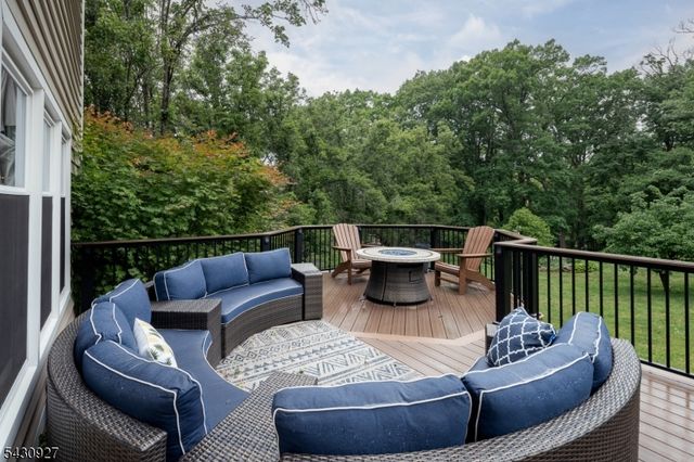 50 Scheurman Ter, Green Brook Twp., NJ 07059