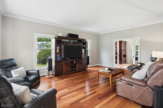 50 Scheurman Ter, Green Brook Twp., NJ 07059