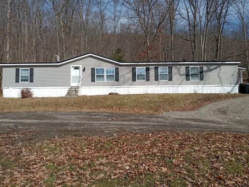 7103 East Washington Street Extension, Bath, NY 14810
