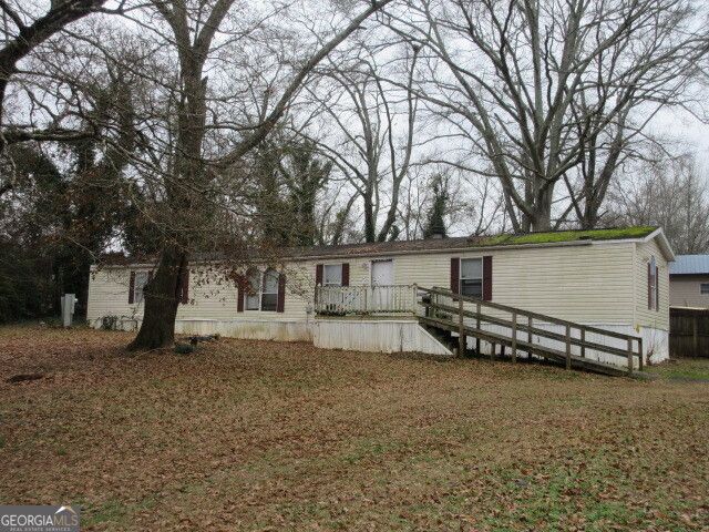 54 Skyland Drive W, Locust Grove, GA 30248