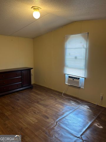 54 Skyland Drive W, Locust Grove, GA 30248