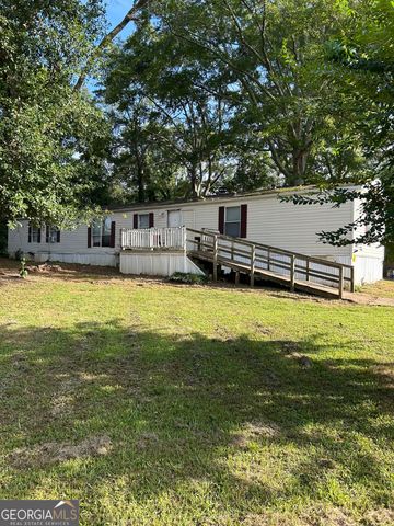 54 Skyland Drive W, Locust Grove, GA 30248