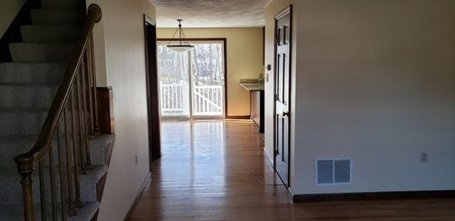 92 Swan Street 207, Lowell, MA 01852