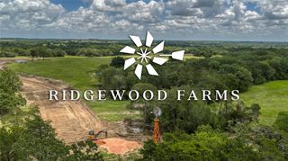 6 Hillwood Trail, Brenham, TX 77833