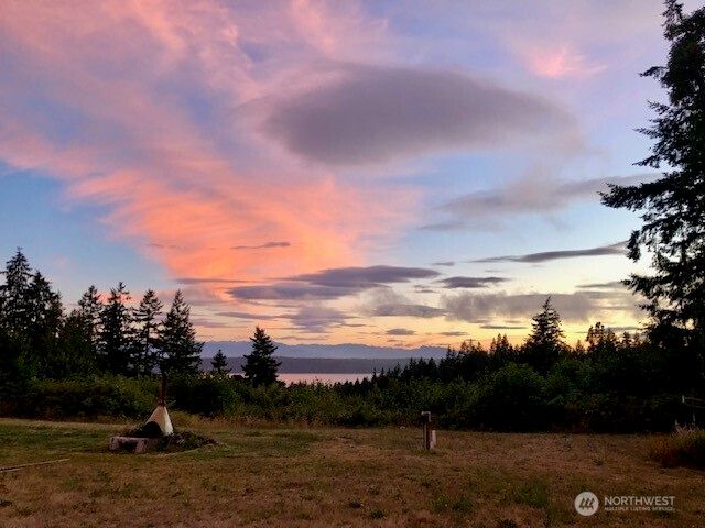 1256 Youngwood Road, Camano Island, WA 98282