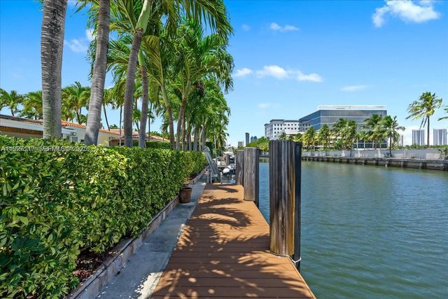 3220 NE 164th st, North Miami Beach, FL 33160