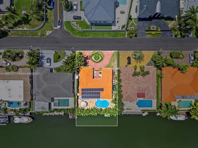 3220 NE 164th st, North Miami Beach, FL 33160