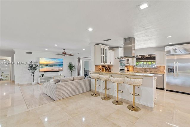 3220 NE 164th st, North Miami Beach, FL 33160