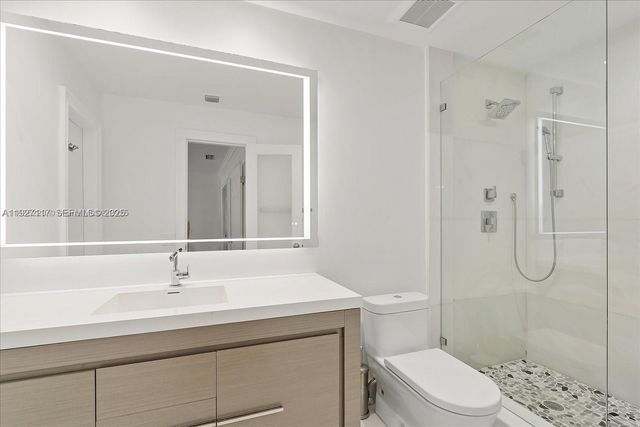 3220 NE 164th st, North Miami Beach, FL 33160