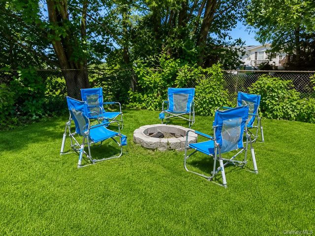 10 Roe Circle, Monroe, NY 10950